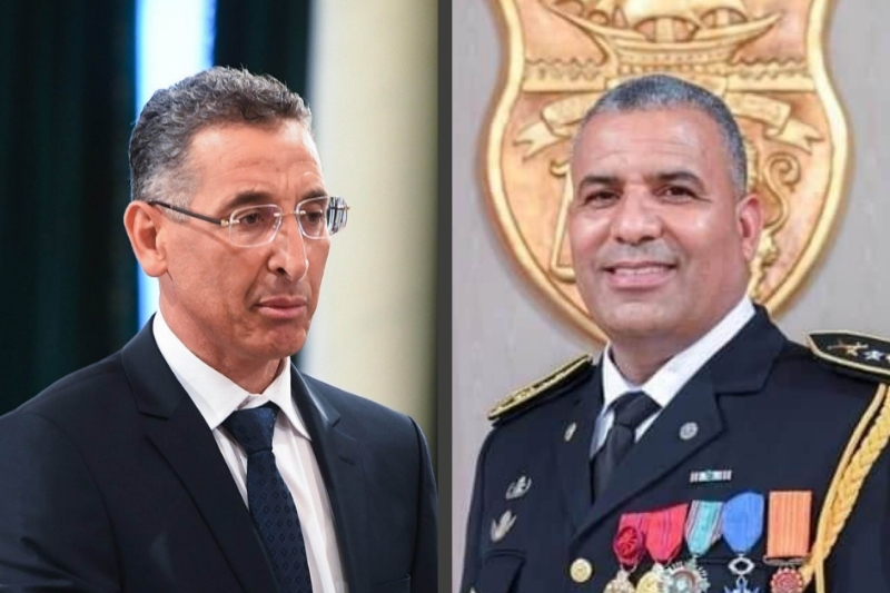 Le ministre de l'intérieur tunisien Taoufik Charfeddine (à gauche) et le chef de la sécurité présidentielle Khaled Yahyaoui (à droite).