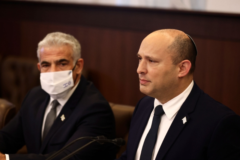Le ministre israëlien des affaires étrangères Yaïr Lapid et le premier ministre Naftali Bennett.