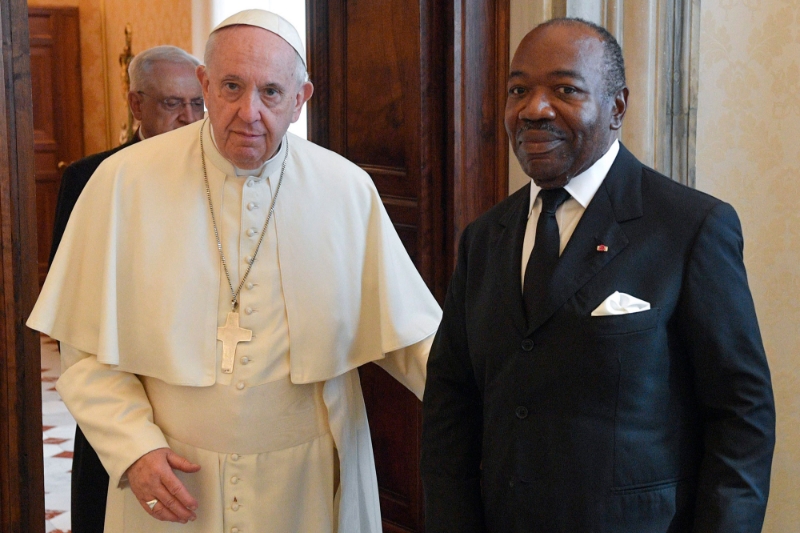 Le président gabonais Ali Bongo s'est rendu au Vatican le 28 avril 2022.