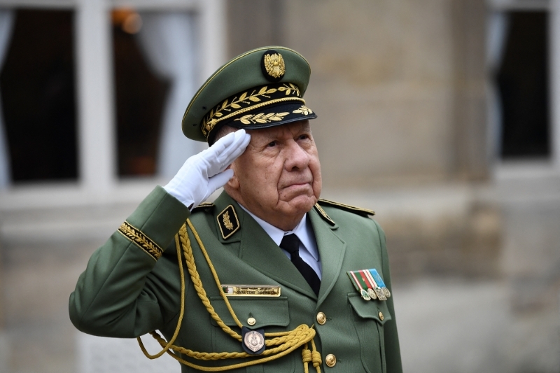 Le chef de l'état-major algérien, Saïd Chengriha, le 24 janvier 2023, lors de sa visite à Paris.
